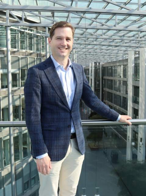 Niko, Venture Developer